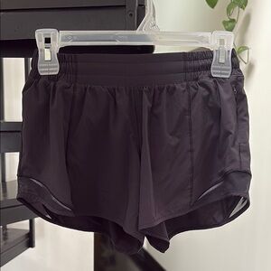 Lululemon Athletica Black Hotty Hot Low-rise Lined Short 2.5”